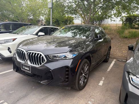 Used 2025 BMW X6 xDrive40i AWD/4WD image 1