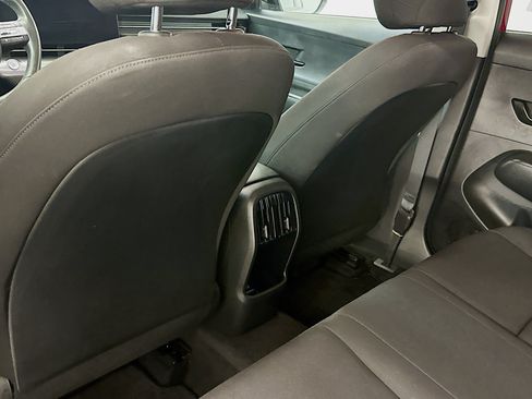 Used 2024 Hyundai Kona SEL AWD/4WD image 27