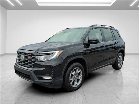 Used 2023 Honda Passport TrailSport image 6