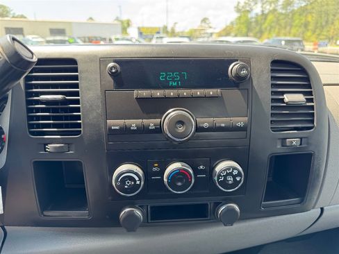 Used 2014 Chevrolet Silverado 3500 W/T image 16