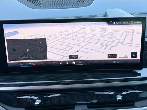 Used 2024 BMW X5 sDrive40i w/ M Sport Package image 31