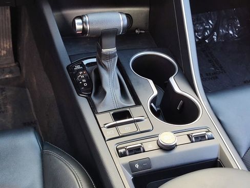 Used 2023 Kia K5 GT-Line image 28