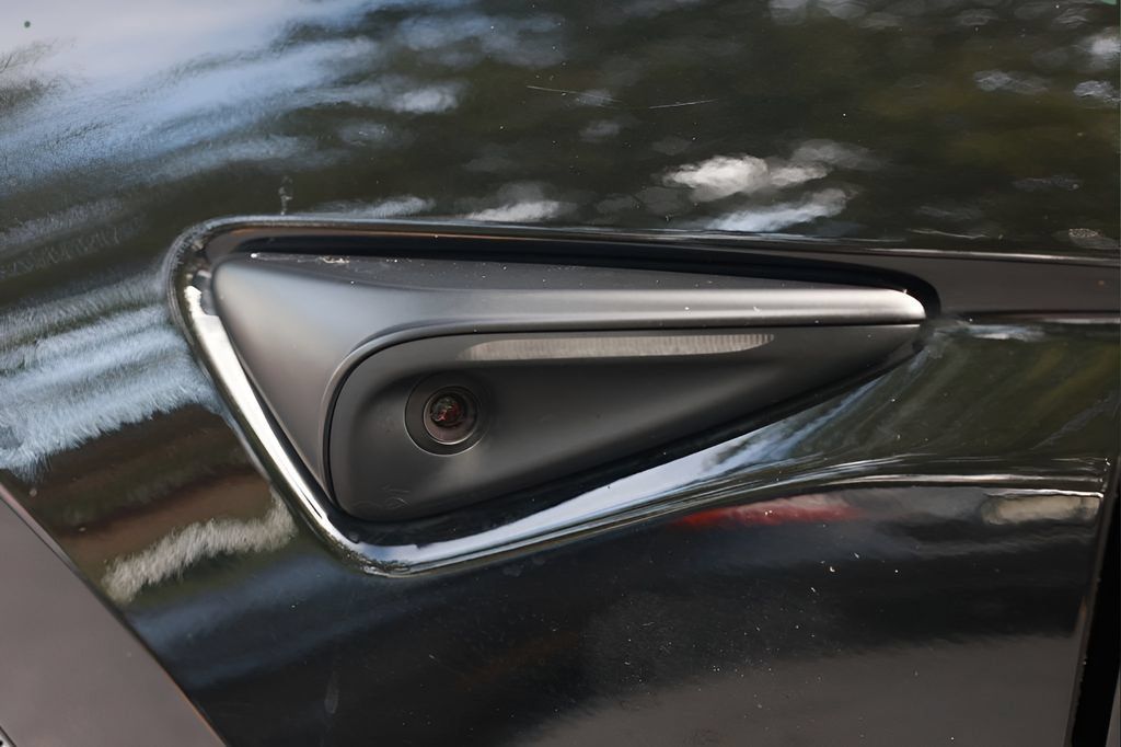 Used 2026 Tesla Model Y Long Range RWD image 20