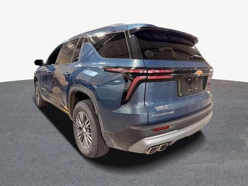 Used 2024 Chevrolet Traverse LT w/ LPO, Floor Liner Package FWD image 3