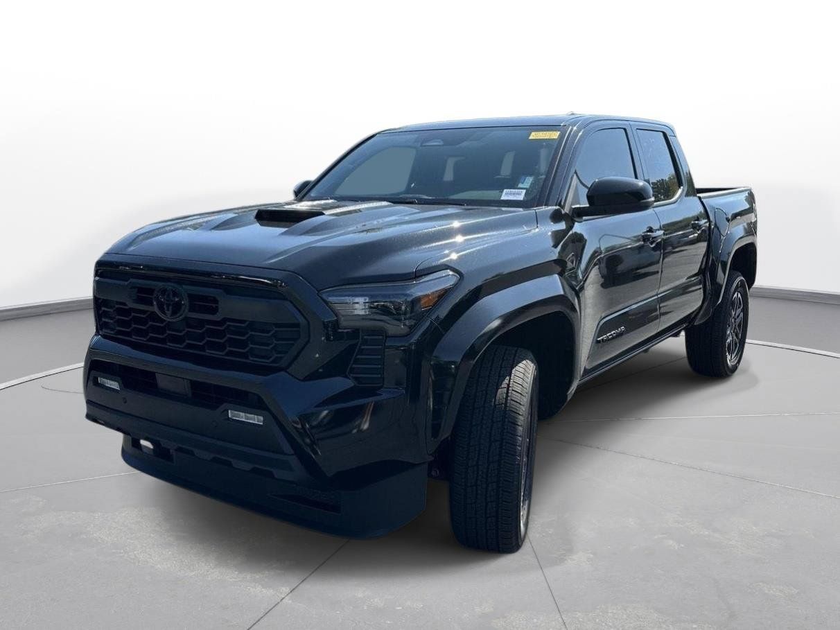 Used 2026 Toyota Tacoma TRD Sport w/ TRD Sport Upgrade Package RWD image 2
