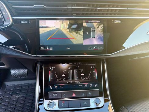 Used 2022 Audi Q8 Premium Plus image 28