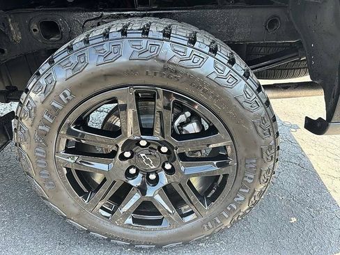 Used 2023 Chevrolet Silverado 1500 LT Trail Boss w/ Convenience Package II AWD/4WD image 35