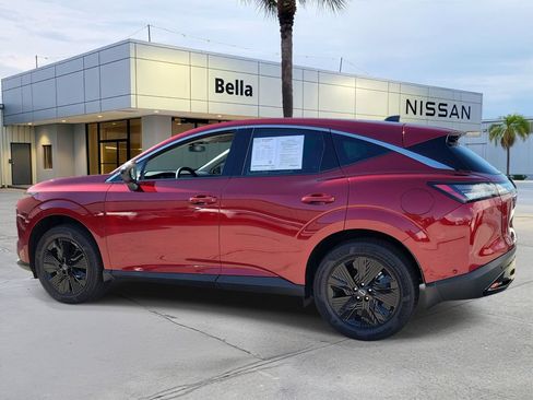 Used 2025 Nissan Murano SV AWD/4WD image 3