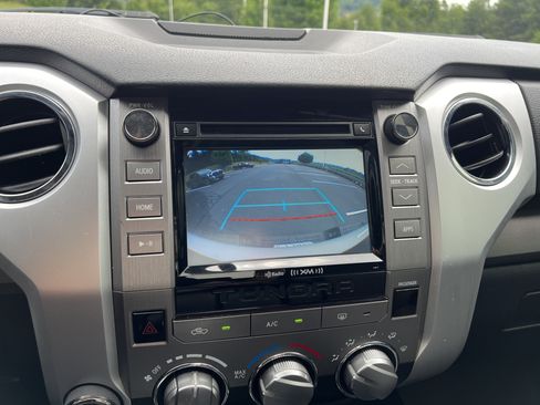 Used 2016 Toyota Tundra SR5 AWD/4WD image 13
