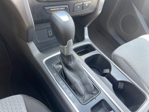 Used 2017 Ford Escape SE FWD image 23