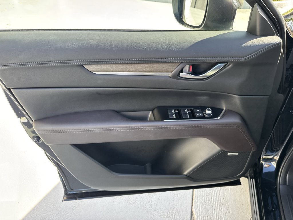 Used 2023 MAZDA CX-5 Signature AWD/4WD image 39