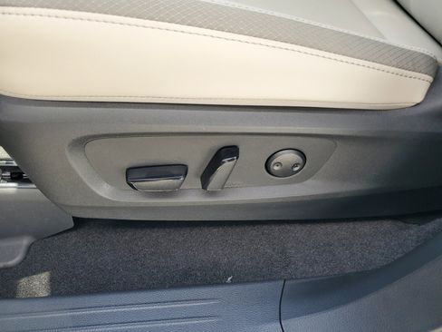 New 2025 Nissan Pathfinder SL image 14