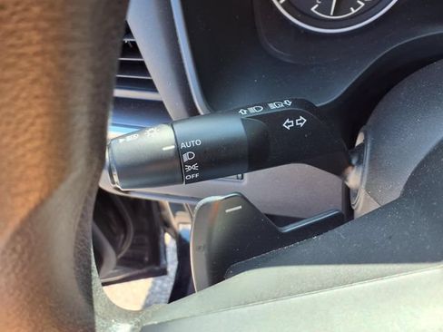 Used 2024 Nissan Rogue SV AWD/4WD image 10