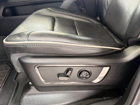 Used 2023 RAM 1500 Limited AWD/4WD image 14