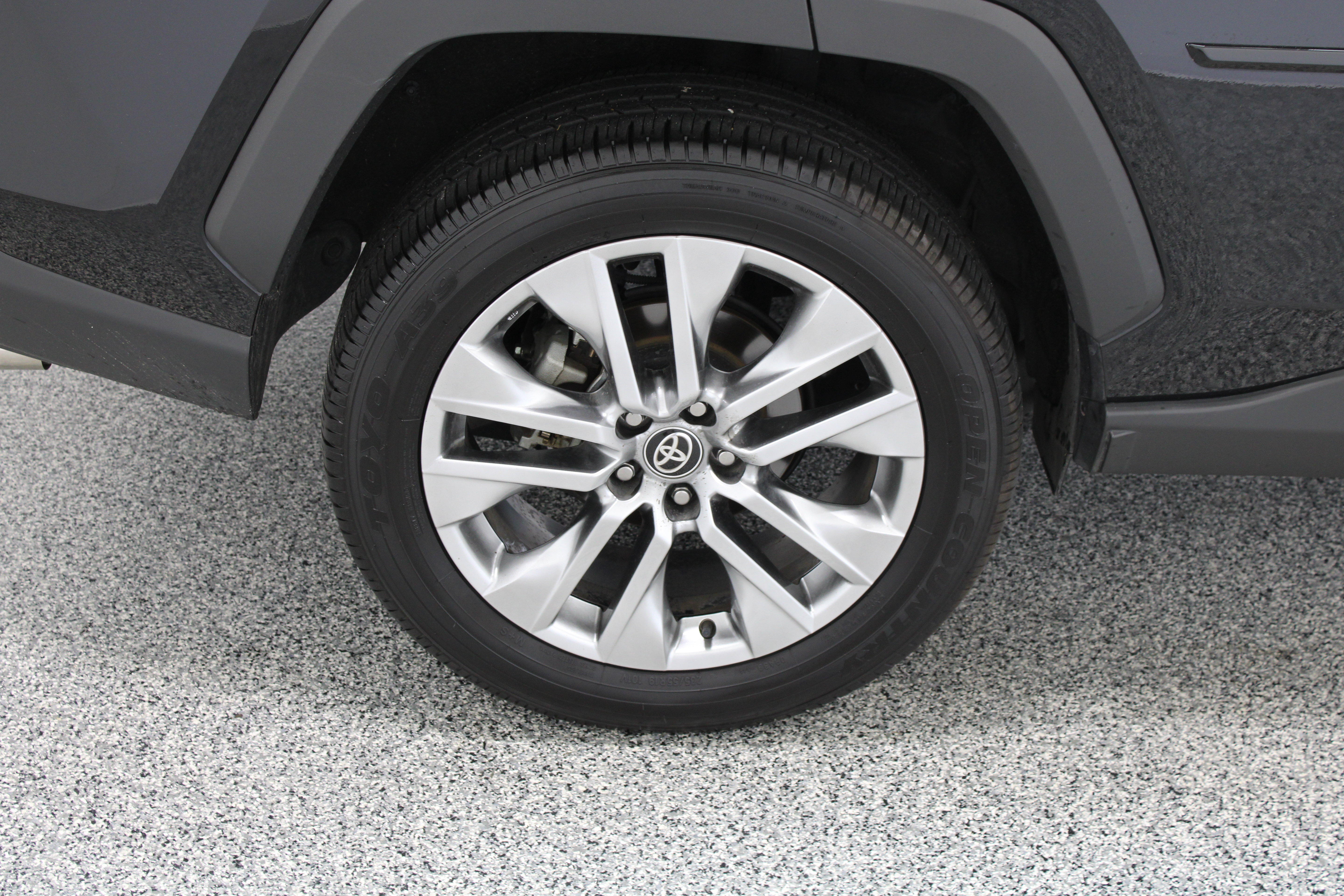 Used 2025 Toyota RAV4 Limited FWD image 6