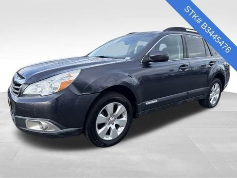 Used 2011 Subaru Outback 2.5i Premium image 3