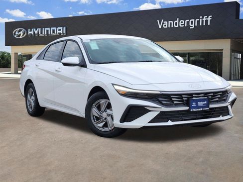 New 2026 Hyundai Elantra SE w/ Cargo Package image 1