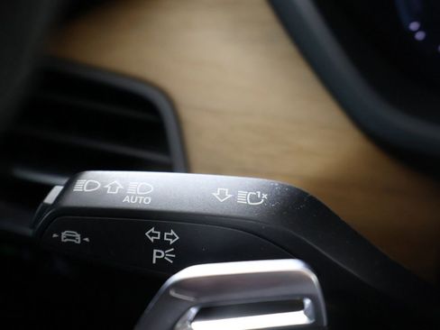 Used 2023 Audi e-tron GT Premium Plus image 39