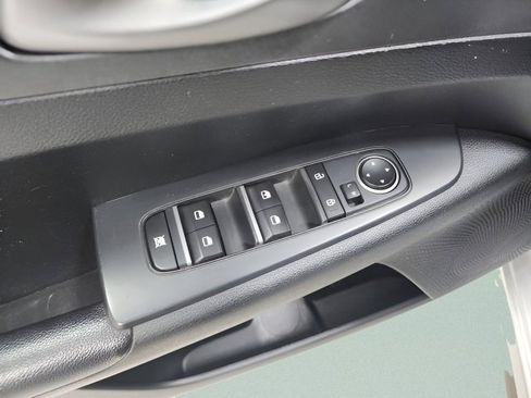 Used 2020 Kia Forte LXS image 22