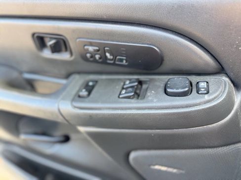 Used 2007 Chevrolet Silverado 2500 LT w/ Heavy-Duty Power Package image 18