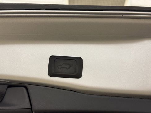 Used 2023 Toyota RAV4 XLE image 25