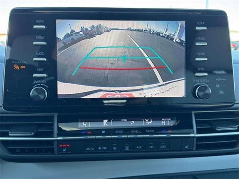 Certified 2022 Toyota Sienna XSE image 27