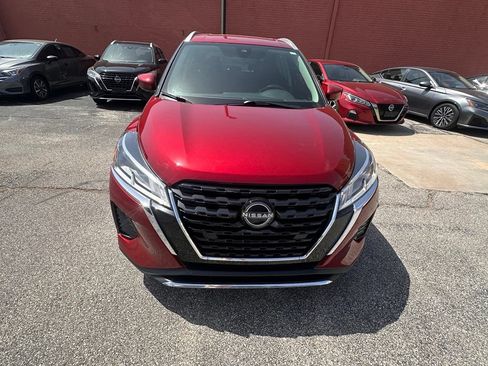 Certified 2022 Nissan Kicks SV FWD image 11