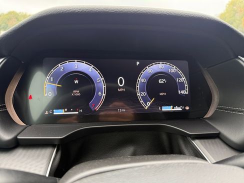 New 2025 Jeep Grand Cherokee Laredo image 19