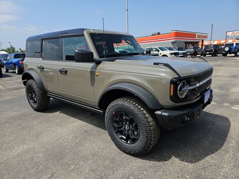 New 2026 Ford Bronco Badlands AWD/4WD image 1