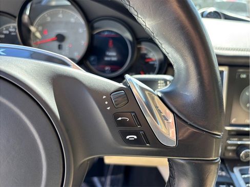 Used 2014 Porsche Panamera 4S image 28