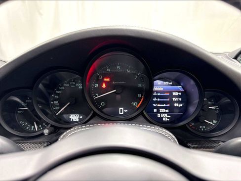 Used 2019 Porsche 911 Speedster RWD image 23