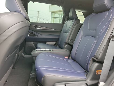 New 2026 INFINITI QX60 Sport w/ Dark Cargo Package image 28