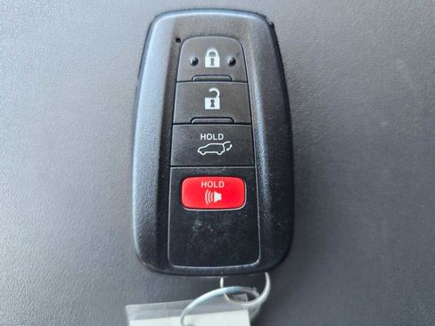 Used 2020 Toyota Highlander Limited AWD/4WD image 22