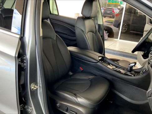 Used 2020 Buick Envision Essence w/ Experience Buick Package FWD image 9