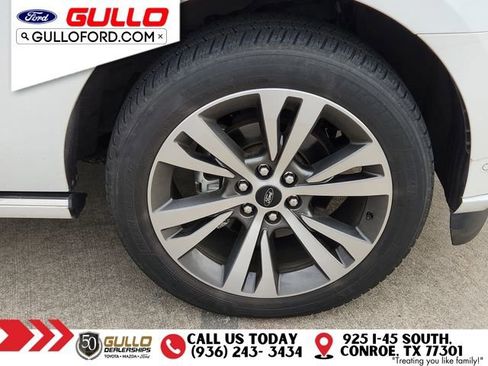 Used 2020 Ford Expedition Platinum AWD/4WD image 30
