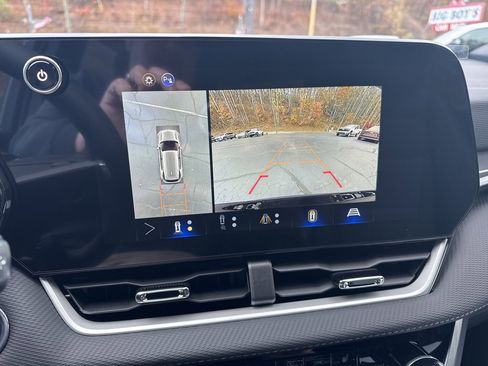 New 2026 Chevrolet Equinox LT image 17