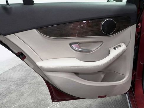 Used 2018 Mercedes-Benz C 300 Sedan image 25