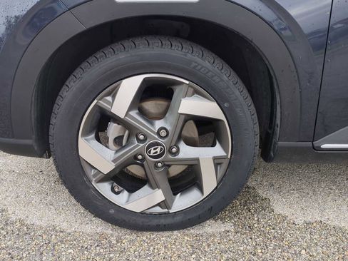 Used 2022 Hyundai Venue Limited FWD image 32
