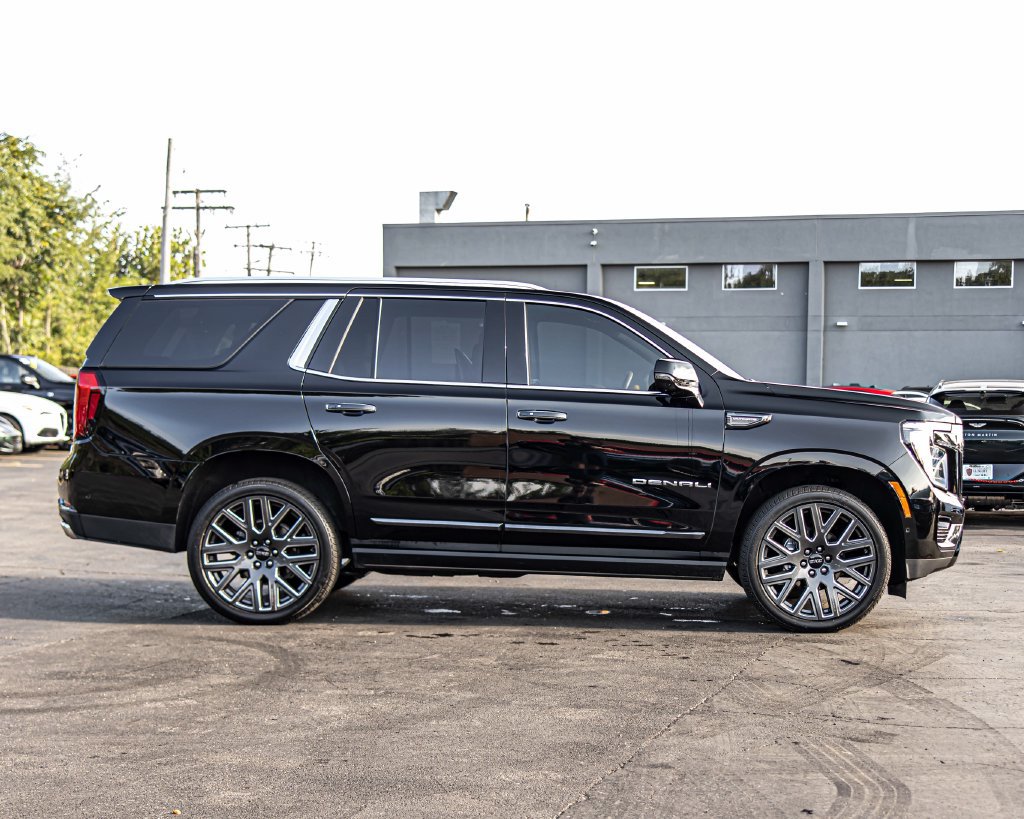 Used 2026 GMC Yukon Denali Ultimate AWD/4WD image 9