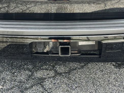 Used 2019 Chevrolet Suburban LT image 36