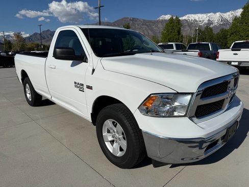 Used 2019 RAM 1500 Classic SLT image 9