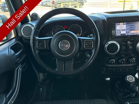 Used 2012 Jeep Wrangler Rubicon w/ PWR Convenience Group image 13