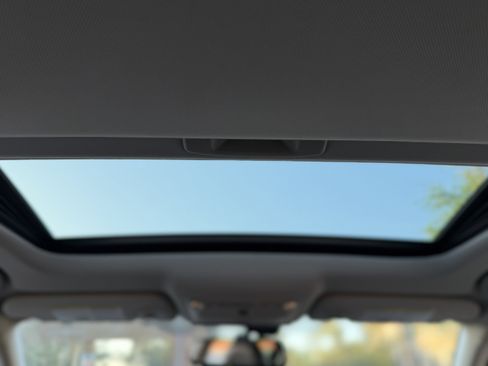 Used 2019 INFINITI Q50 Luxe w/ Essential Package (3.0T Luxe) image 32