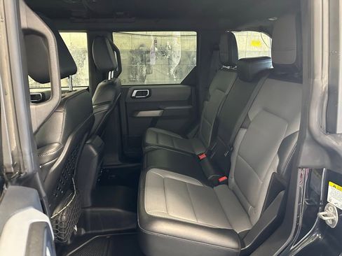 Used 2022 Ford Bronco Everglades AWD/4WD image 27