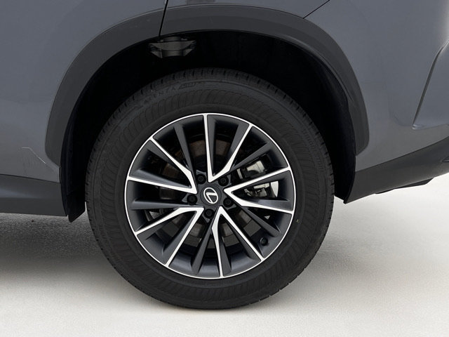 Certified 2026 Lexus NX 350 AWD w/ Accessory Package (2T) image 29