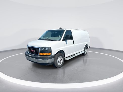 Used 2025 GMC Savana 2500 w/ Driver Convenience Package RWD image 5