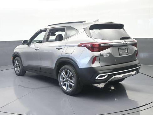 Used 2021 Kia Seltos S FWD image 4
