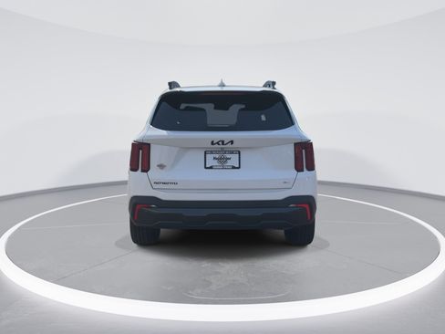 Used 2025 Kia Sorento X-Line EX AWD/4WD image 6