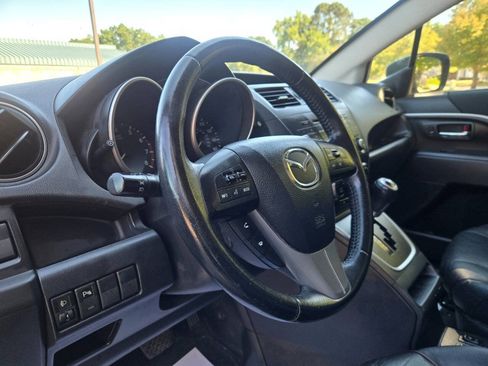 Used 2014 MAZDA MAZDA5 Grand Touring FWD image 20