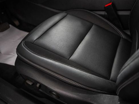 Used 2024 Chevrolet Blazer EV LT image 34